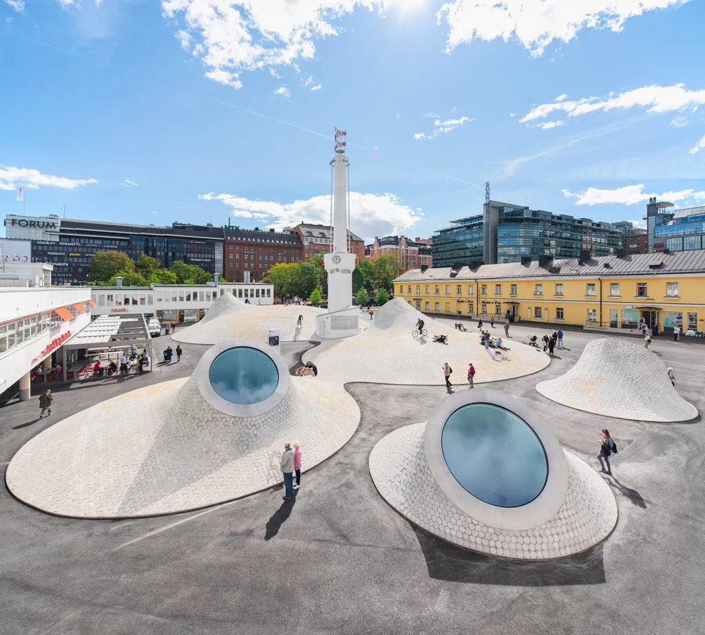 La capitale della Finlandia quando piove: visita all'Amos Rex