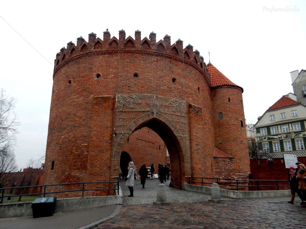 La porta del Barbakan a Varsavia Varsavia in due giorni: la porta del Barbakan