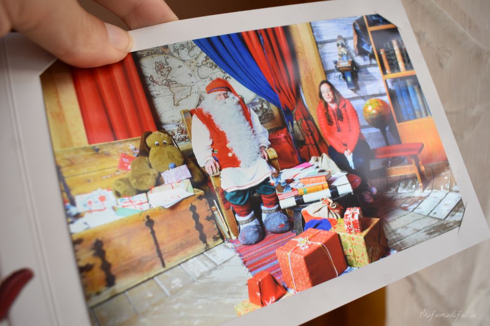 La mia foto con Babbo Natale A casa di Babbo Natale a Rovaniemi: la mia foto con Santa Claus