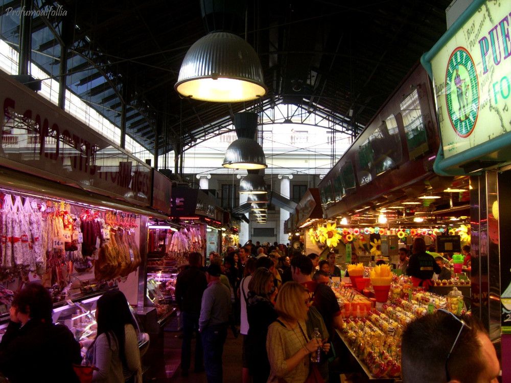 Interno della Boqueria, a Barcellona Interno della Boqueria, a Barcellona