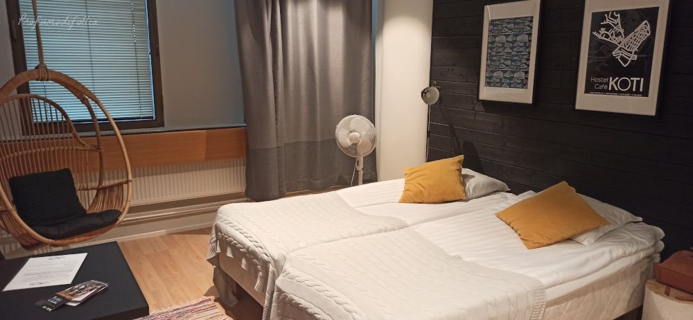 La mia camera con letto doppio e bagno privato al Hostel Cafè Koti di Rovaniemi