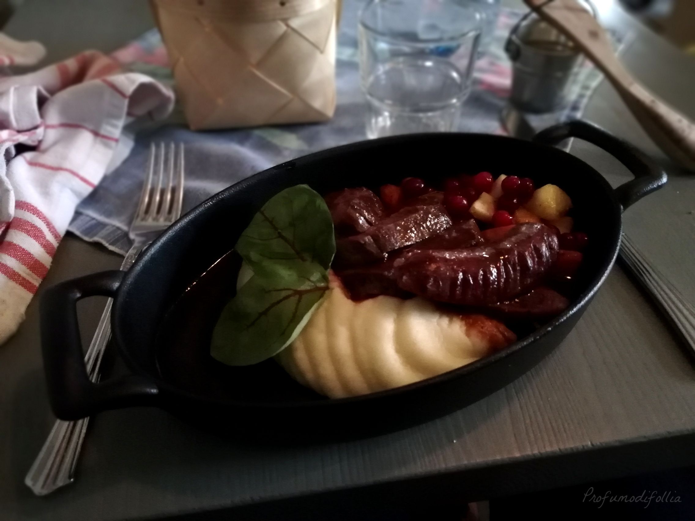 dove mangiare a Helsinki carne di renna Dove mangiare la carne di renna a Helsinki
