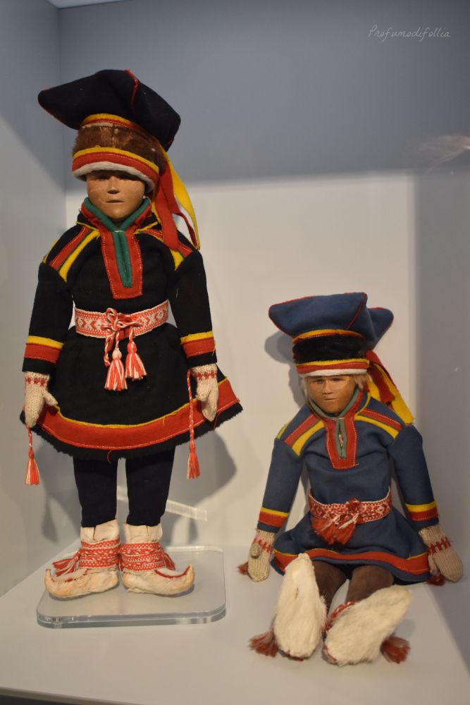 Costumi Sami in mostra all'Arktikum di Rovaniemi